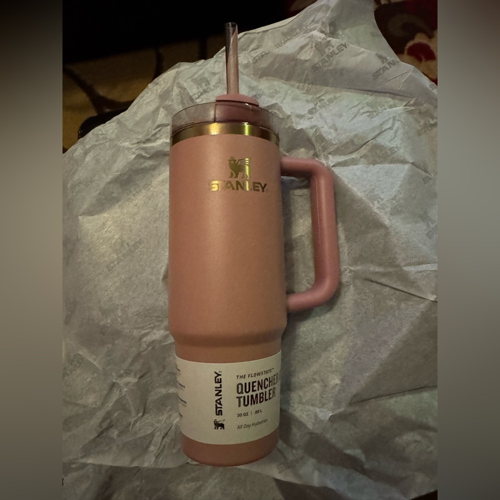 Stanley The Fall Refresh Quencher H2.O FlowState™ Tumbler I 30 OZ - Antique Pink